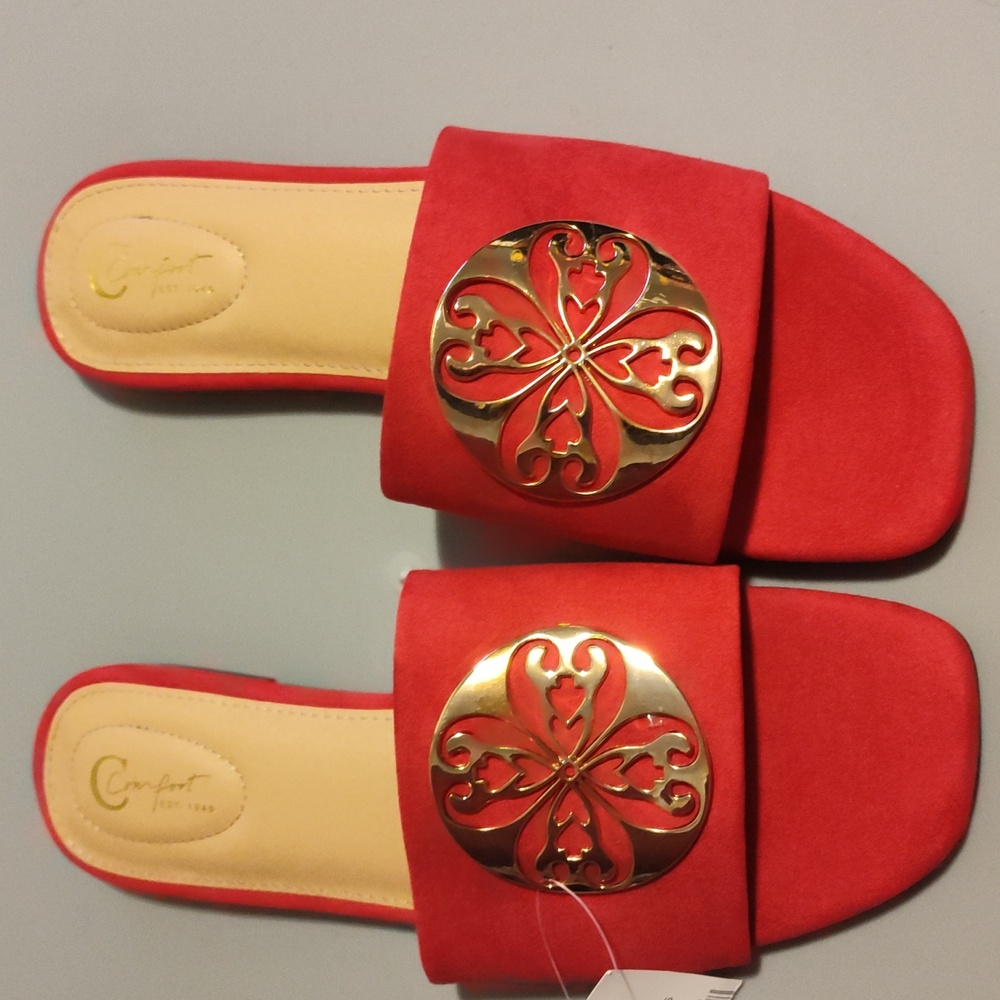 Sandals - Picture 2 of 8